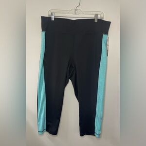 *NWT* Ideology Capri Yoga Pants Black with Blue Stripe - Size 2x